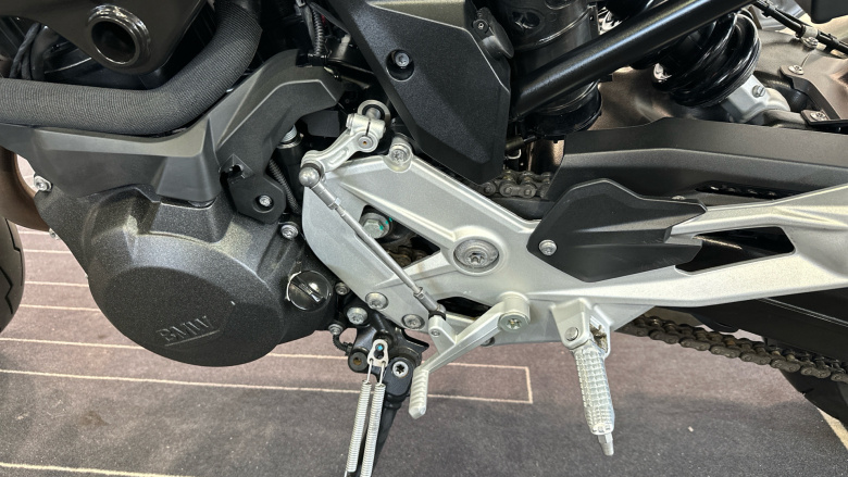 BMW F900 R (25MY)